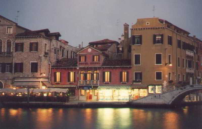 Hotel Canal&Walter Venedig Exterior foto